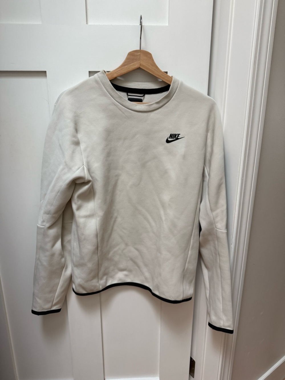 Nike Men's Tech Fleece Crewneck Sweatshirt with Black Trim - size xs